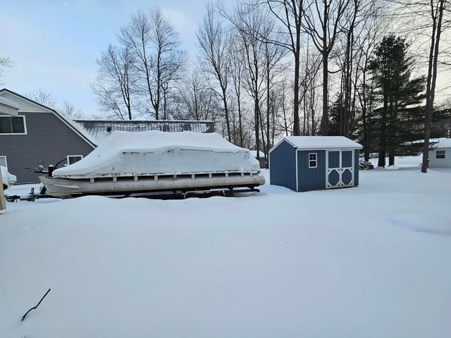 5042 Wedgewood Drive, Harrison, MI 48625