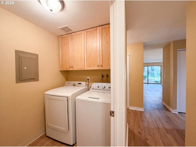 10132 Sw TRAPPER Ter, Beaverton, OR 97008