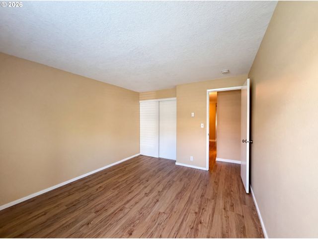 10132 Sw TRAPPER Ter, Beaverton, OR 97008