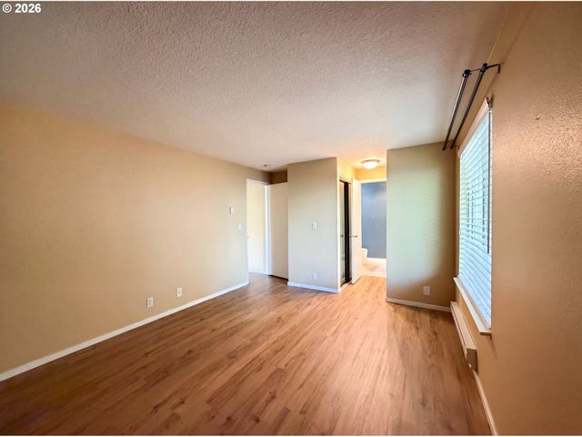 10132 Sw TRAPPER Ter, Beaverton, OR 97008
