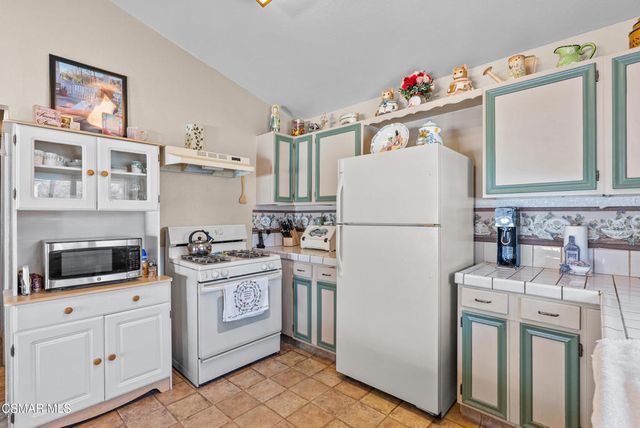 7860 Fenwick Street, Sunland, CA 91040