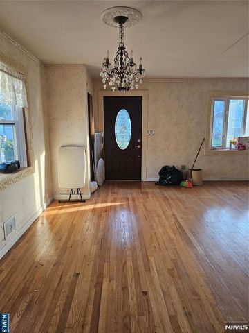 138 Madison Avenue, Rochelle Park, NJ 07662