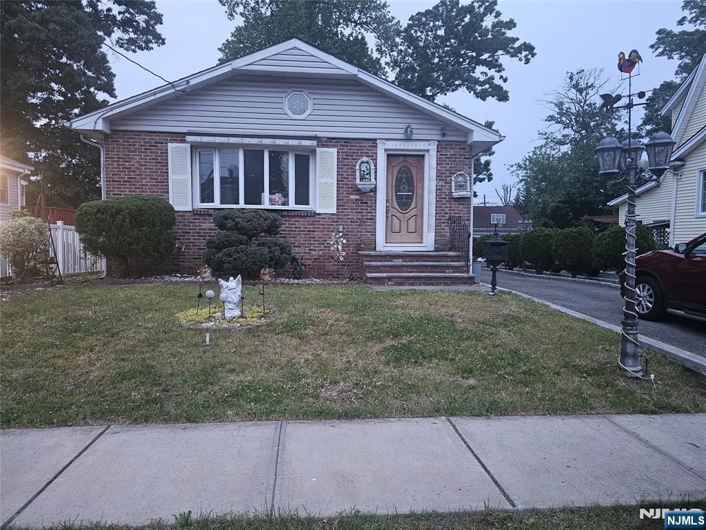 138 Madison Avenue, Rochelle Park, NJ 07662