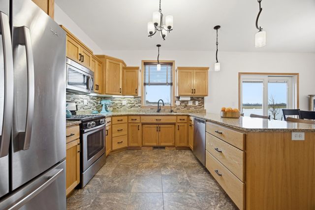 4727 6th Street W, West Fargo, ND 58078