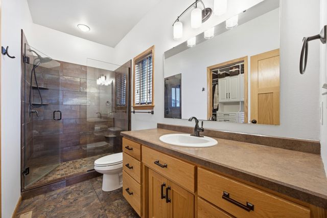 4727 6th Street W, West Fargo, ND 58078