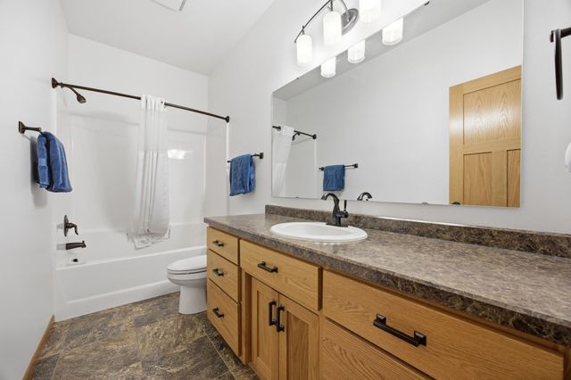 4727 6th Street W, West Fargo, ND 58078