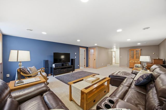 4727 6th Street W, West Fargo, ND 58078