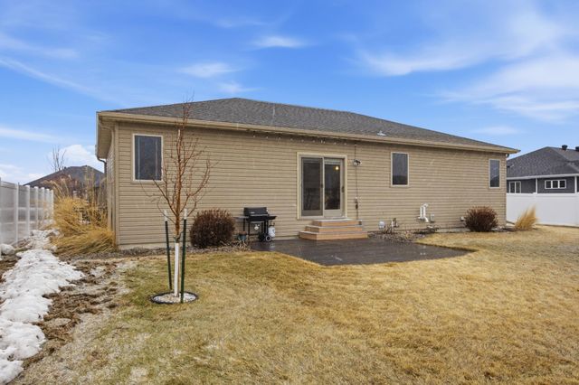 4727 6th Street W, West Fargo, ND 58078