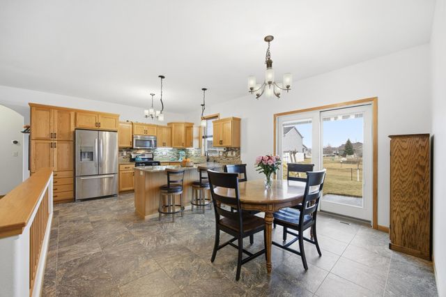 4727 6th Street W, West Fargo, ND 58078