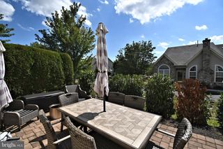 277 WILLOW DR, Newtown, PA 18940