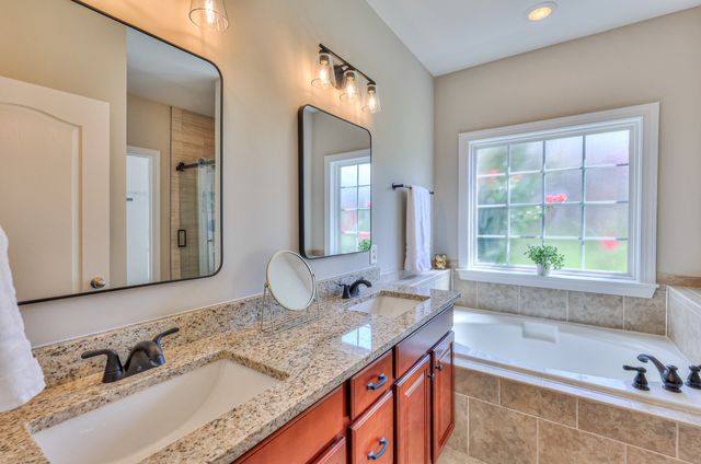 415 Stockbridge Way, Mount Juliet, TN 37122