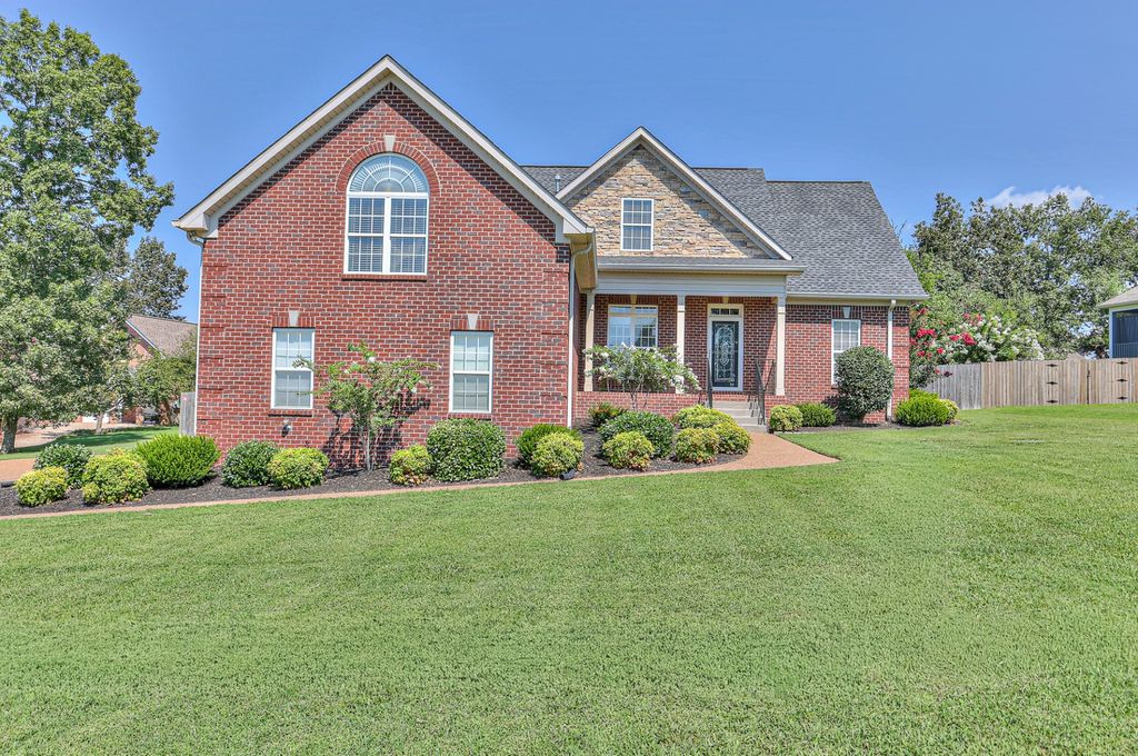 415 Stockbridge Way, Mount Juliet, TN 37122