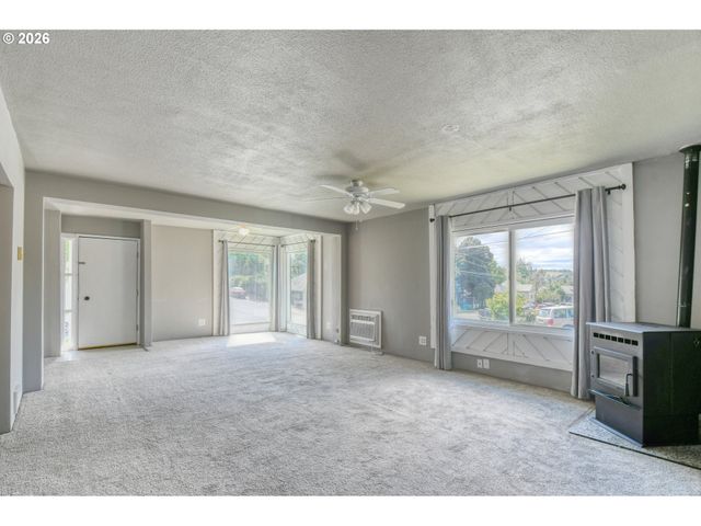 501 Nw 7TH St, Pendleton, OR 97801