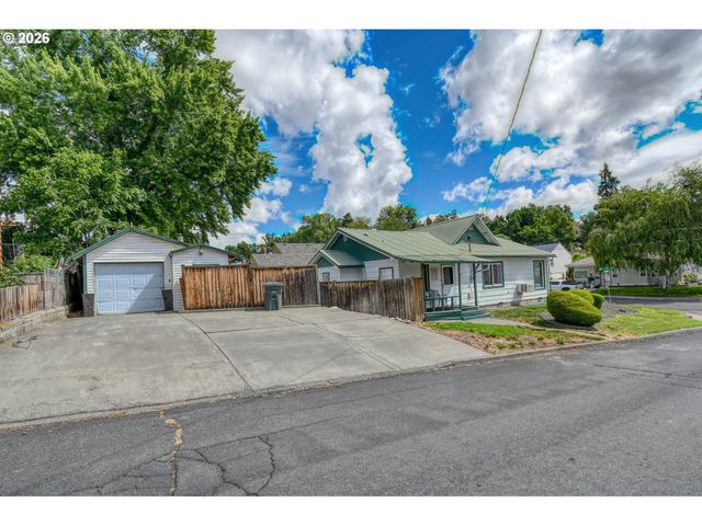 501 Nw 7TH St, Pendleton, OR 97801