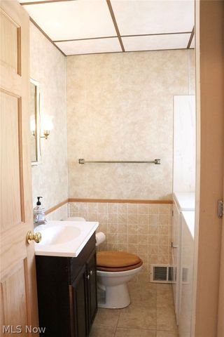 1443 Pleasant Avenue, Wellsburg, WV 26070