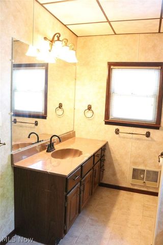 1443 Pleasant Avenue, Wellsburg, WV 26070