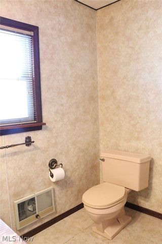 1443 Pleasant Avenue, Wellsburg, WV 26070