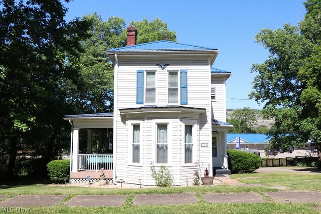 1443 Pleasant Avenue, Wellsburg, WV 26070
