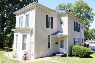 1443 Pleasant Avenue, Wellsburg, WV 26070