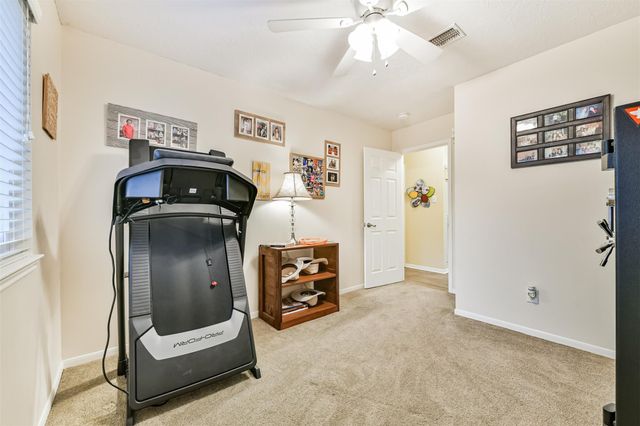 11119 30th Avenue N, Texas City, TX 77591