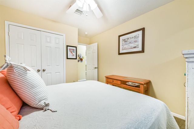 11119 30th Avenue N, Texas City, TX 77591