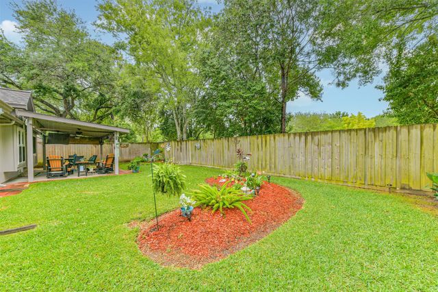 11119 30th Avenue N, Texas City, TX 77591