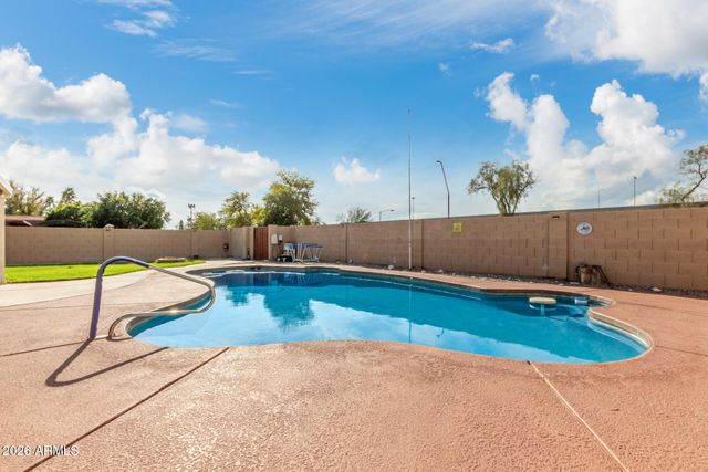 3706 S COTTONWOOD Drive, Tempe, AZ 85282