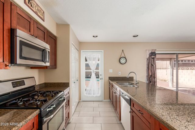 3706 S COTTONWOOD Drive, Tempe, AZ 85282