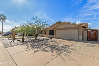 3706 S COTTONWOOD Drive, Tempe, AZ 85282