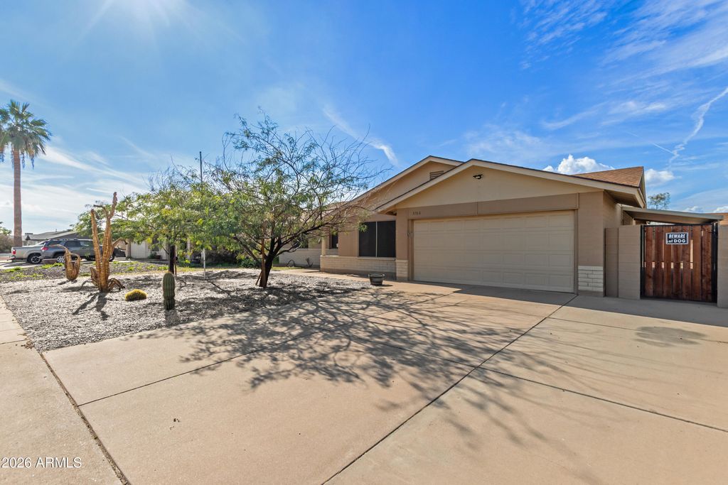 3706 S COTTONWOOD Drive, Tempe, AZ 85282