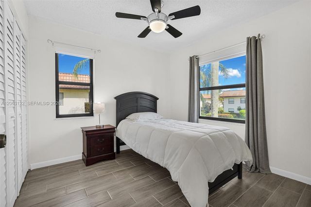 7142 Golf Colony Court 206, Lake Worth, FL 33467