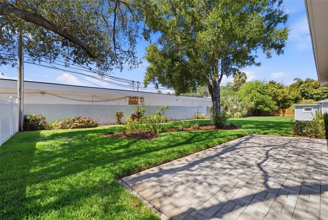 3906 W NORTH A STREET, Tampa, FL 33609