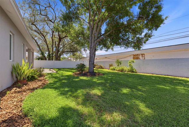 3906 W NORTH A STREET, Tampa, FL 33609