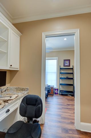 1104 Winterberry Lane, Shreveport, LA 71106
