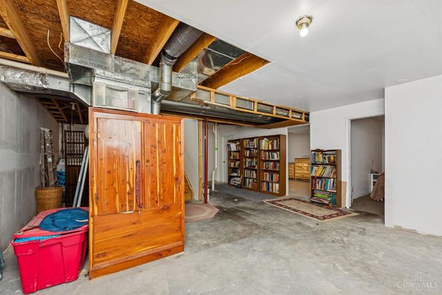 10228 Springbeauty Lane, Springfield Twp., OH 45231