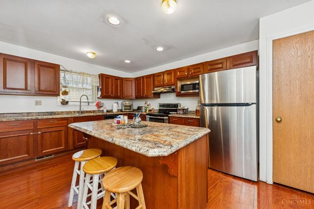 10228 Springbeauty Lane, Springfield Twp., OH 45231