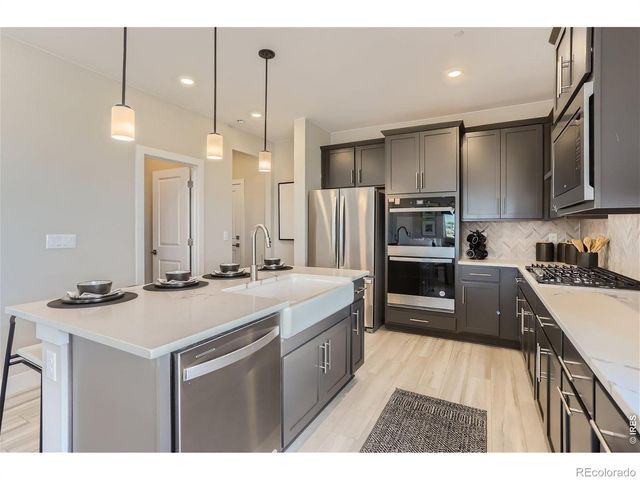 2850 Bear Springs Circle, Longmont, CO 80503