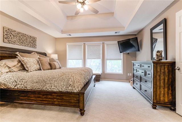 7330 Charles Street, Shawnee, KS 66216