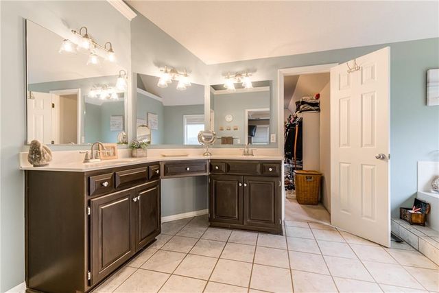 7330 Charles Street, Shawnee, KS 66216