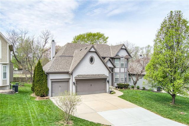 7330 Charles Street, Shawnee, KS 66216