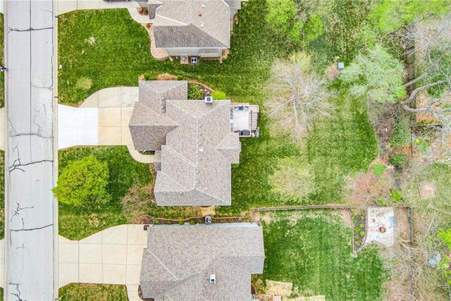 7330 Charles Street, Shawnee, KS 66216