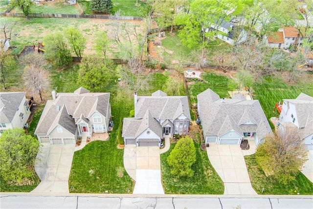 7330 Charles Street, Shawnee, KS 66216