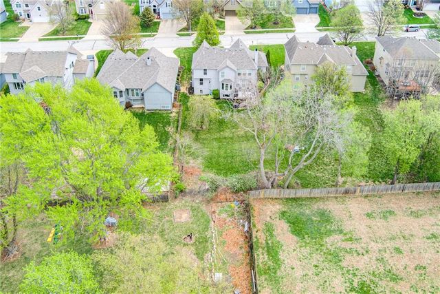 7330 Charles Street, Shawnee, KS 66216