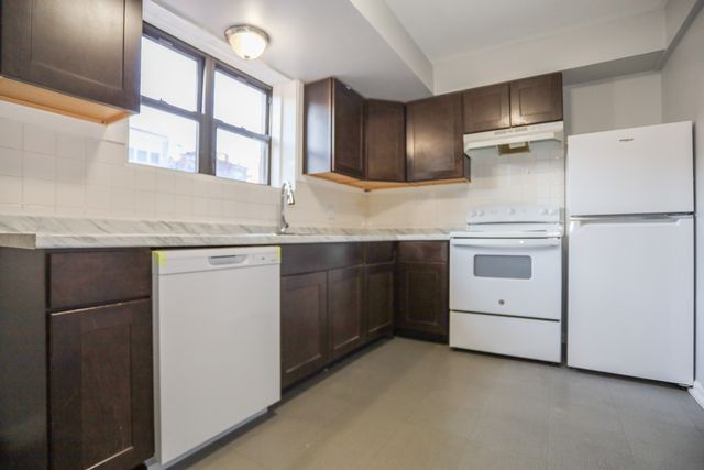 9016 Lamon Avenue GN, Skokie, IL 60077