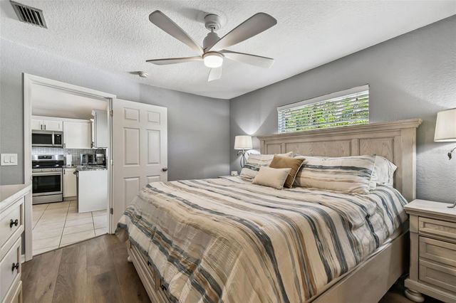 1763 MONTANA AVENUE NE, St Petersburg, FL 33703