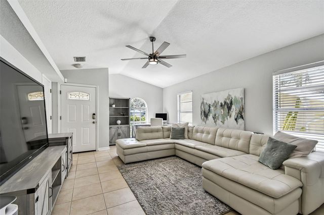 1763 MONTANA AVENUE NE, St Petersburg, FL 33703