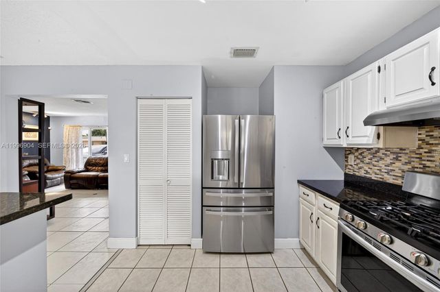 10741 SW 153rd St, Miami, FL 33157