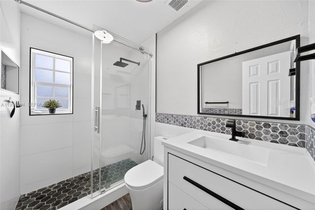 10741 SW 153rd St, Miami, FL 33157