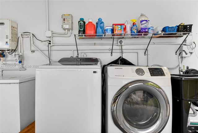 10741 SW 153rd St, Miami, FL 33157