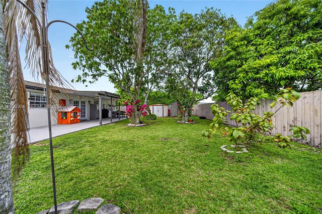 10741 SW 153rd St, Miami, FL 33157